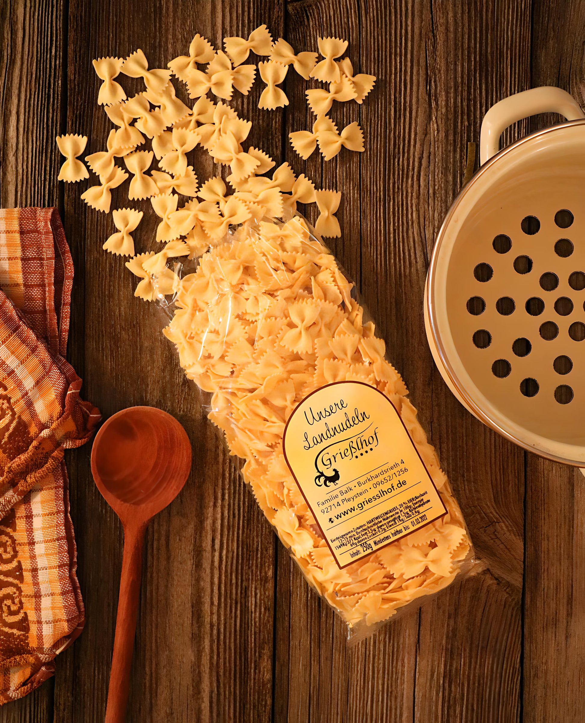 Farfalle vom Grießlhof – handgemacht mit Ei