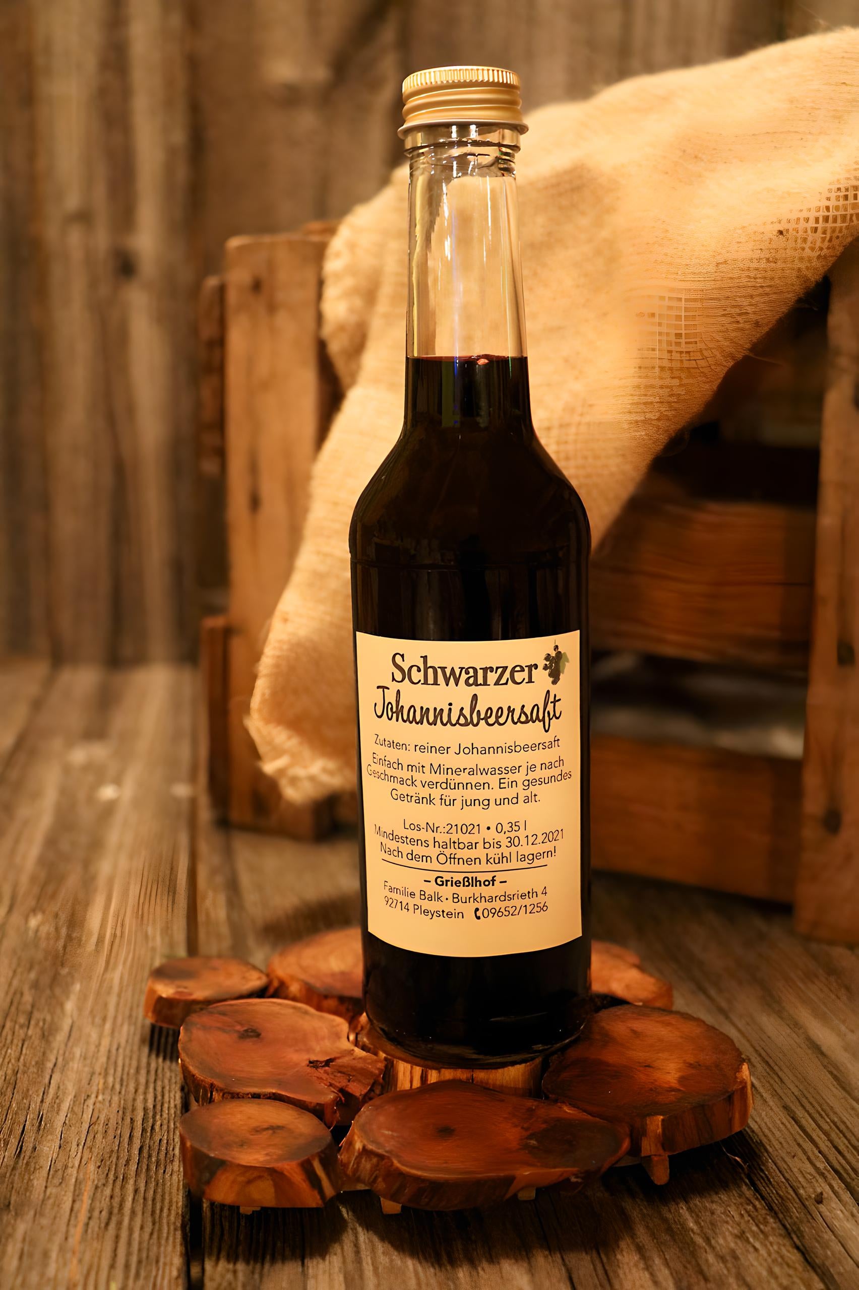 Schwarzer Johannisbeersaft vom Grießlhof – handgemacht & reich an Vitamin C